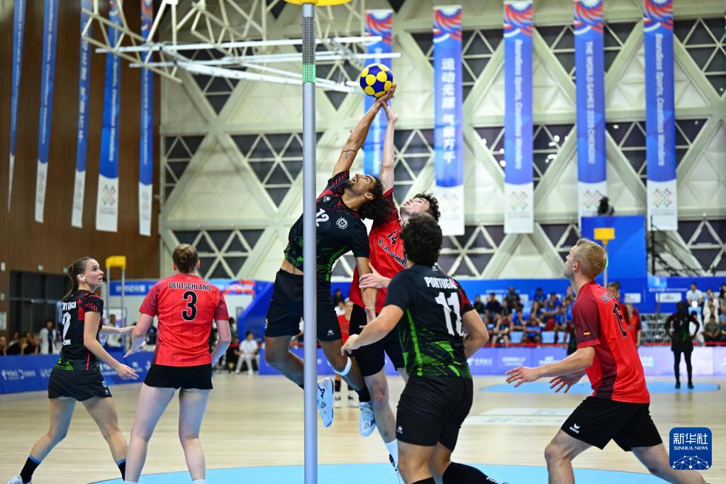 在比赛中争 在比赛中争